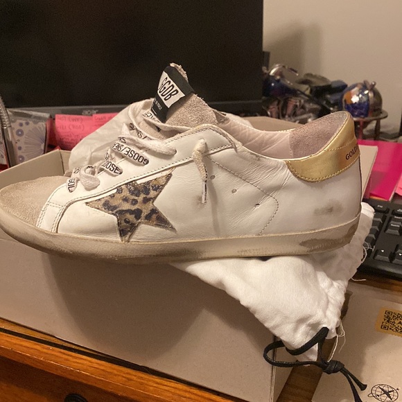 Golden Goose Superstar Sneaker in White, Spotted Star & Logo Lace - Picture 6 of 6